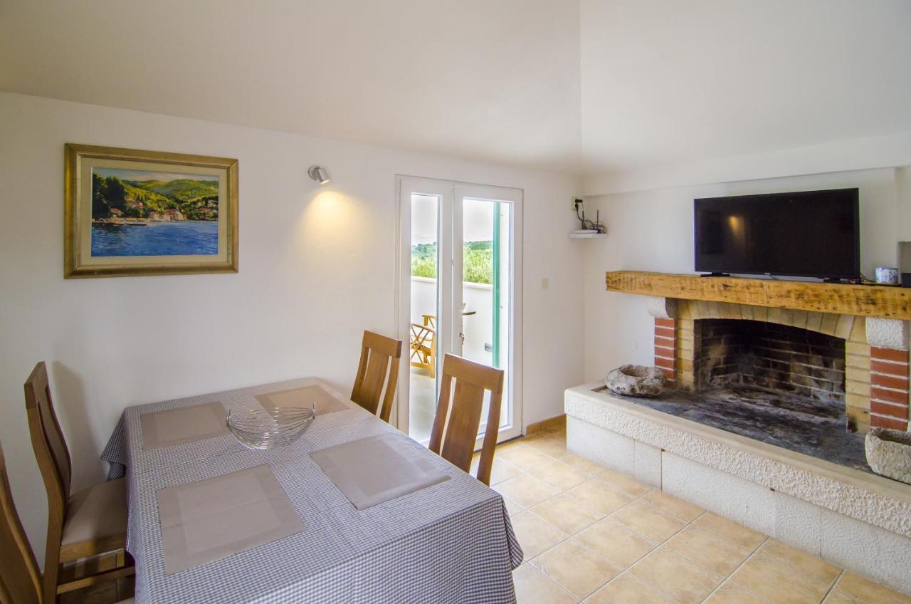 Holiday Home Bliss Splitska Eksteriør billede